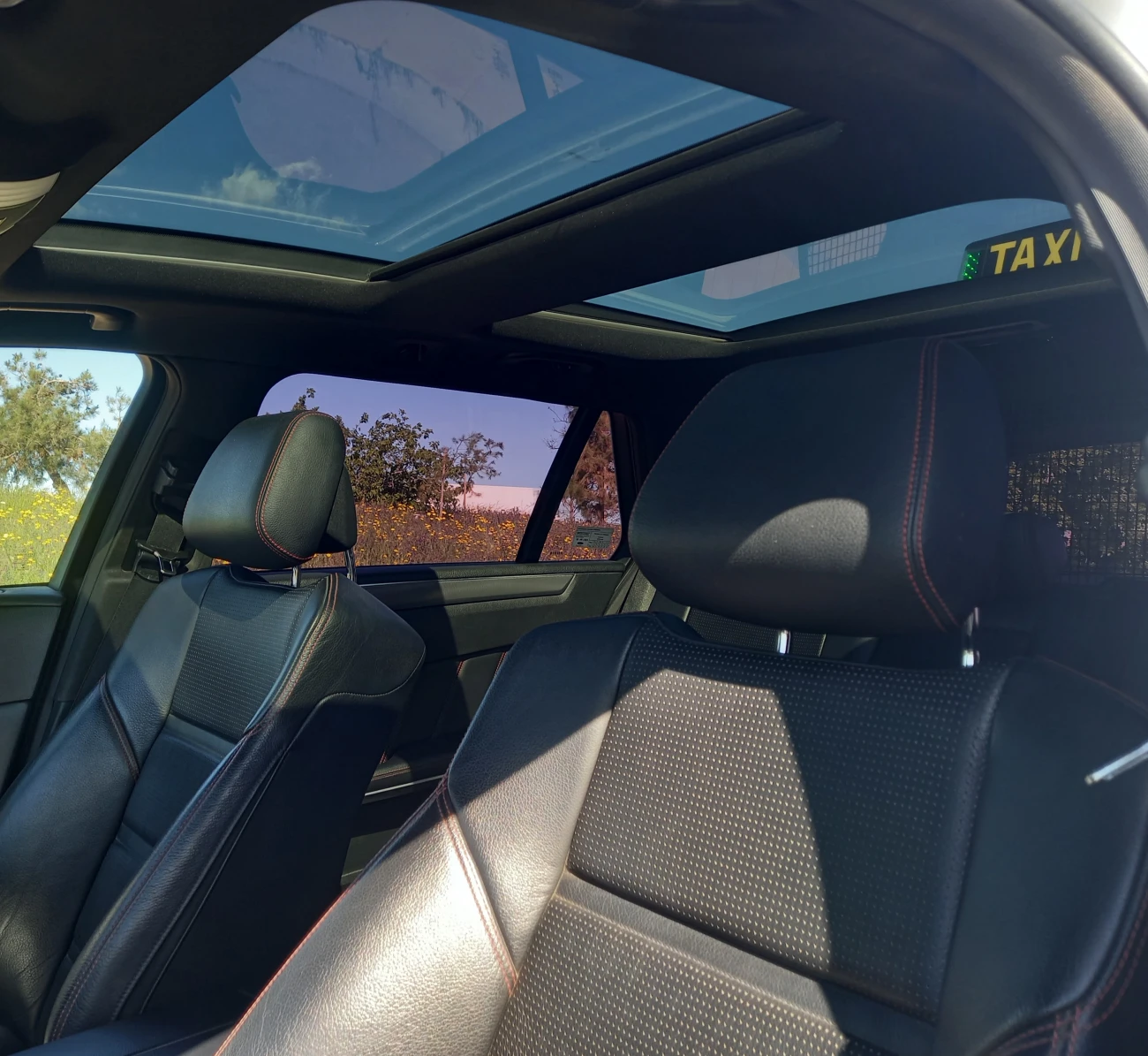 foto interior del coche